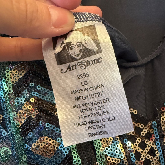 Artstone Dance costume - Picture 7 of 7